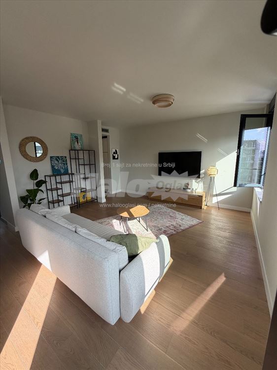 Lux stan sa garazom, dvostran,60m2, Airport Garden — 2