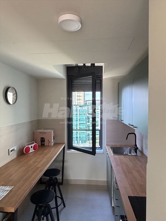 Lux stan sa garazom, dvostran,60m2, Airport Garden — 4