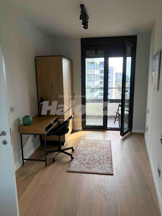 Lux stan sa garazom, dvostran,60m2, Airport Garden — 7