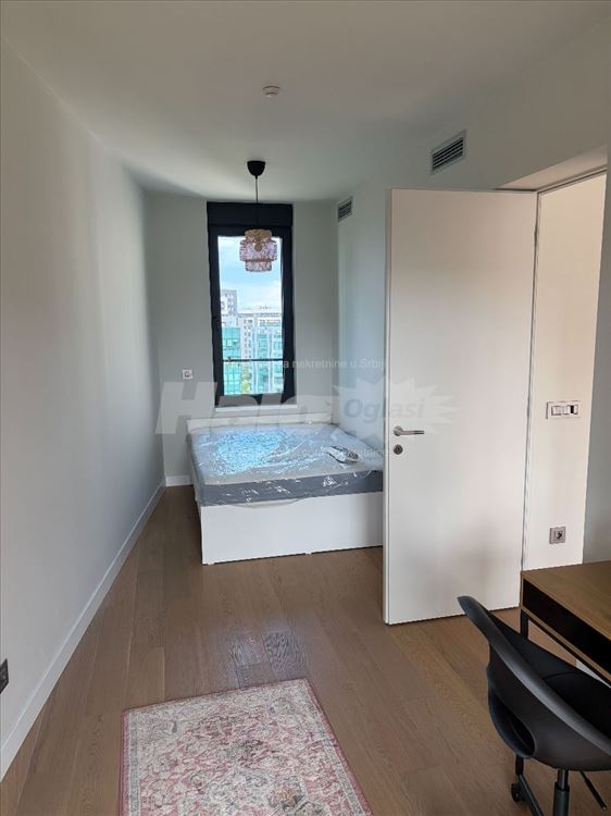 Lux stan sa garazom, dvostran,60m2, Airport Garden — 8