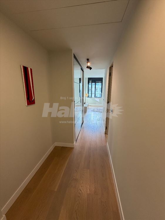 Lux stan sa garazom, dvostran,60m2, Airport Garden — 10