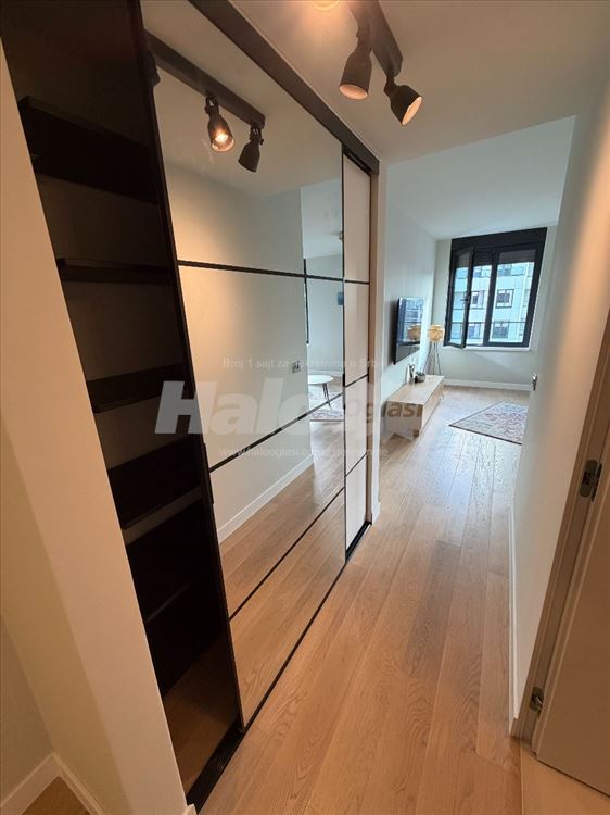 Lux stan sa garazom, dvostran,60m2, Airport Garden — 11