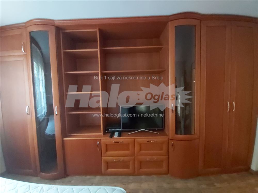Lux stan u Zemunu, teretana, garaza, izdavanje — 8