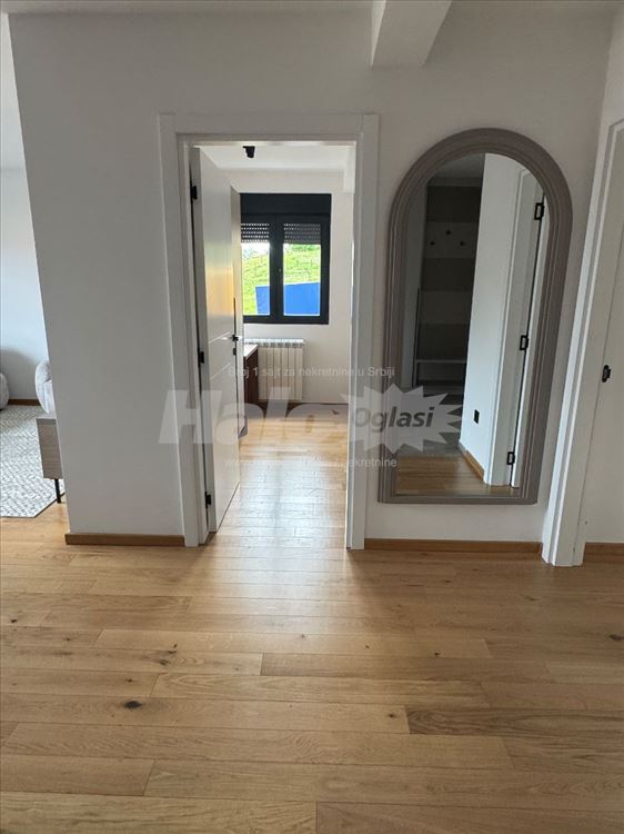 Lux stan za izdavanje 70 m2 — 5