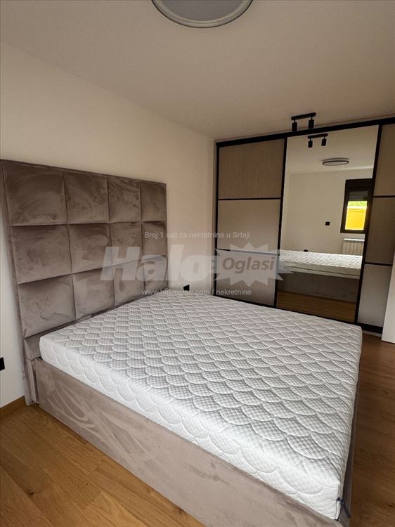 Lux stan za izdavanje 70 m2 — 14