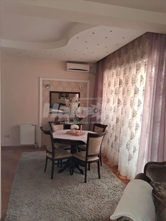 Lux stan,Zemun-Gornji Grad (retko) — 3