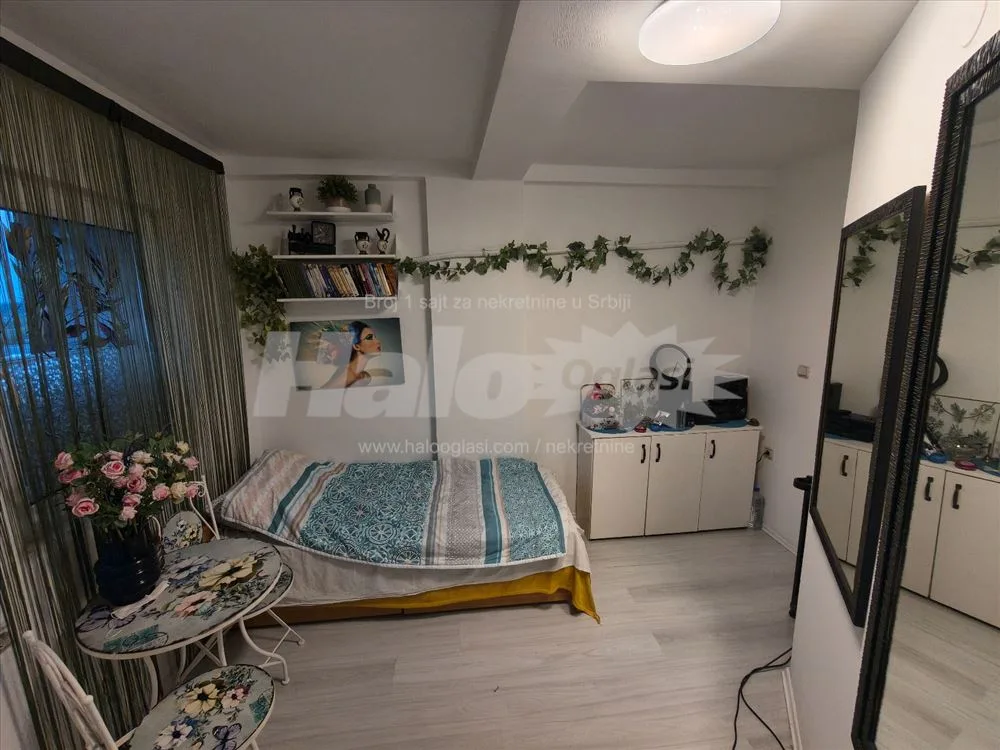 LUX trosoban stan na Karaburmi – 49m² sa terasom — 9