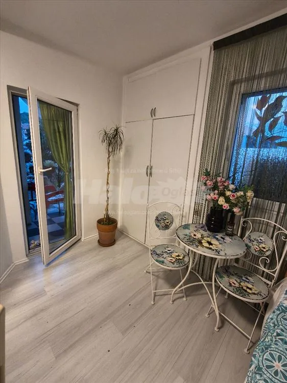 LUX trosoban stan na Karaburmi – 49m² sa terasom — 10