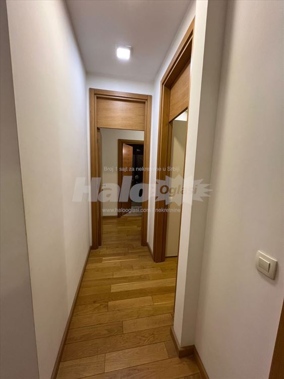 Lux trosoban stan (sa garažom) - centar — 3