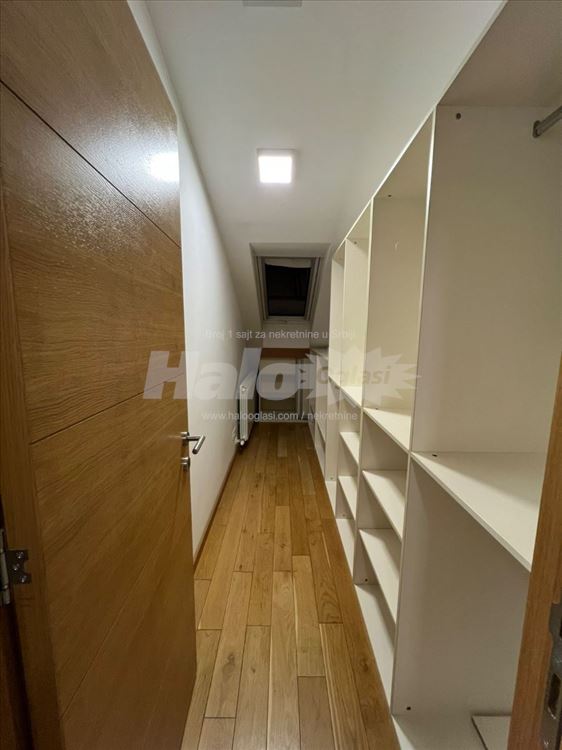 Lux trosoban stan (sa garažom) - centar — 4