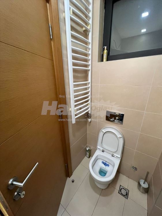 Lux trosoban stan (sa garažom) - centar — 10