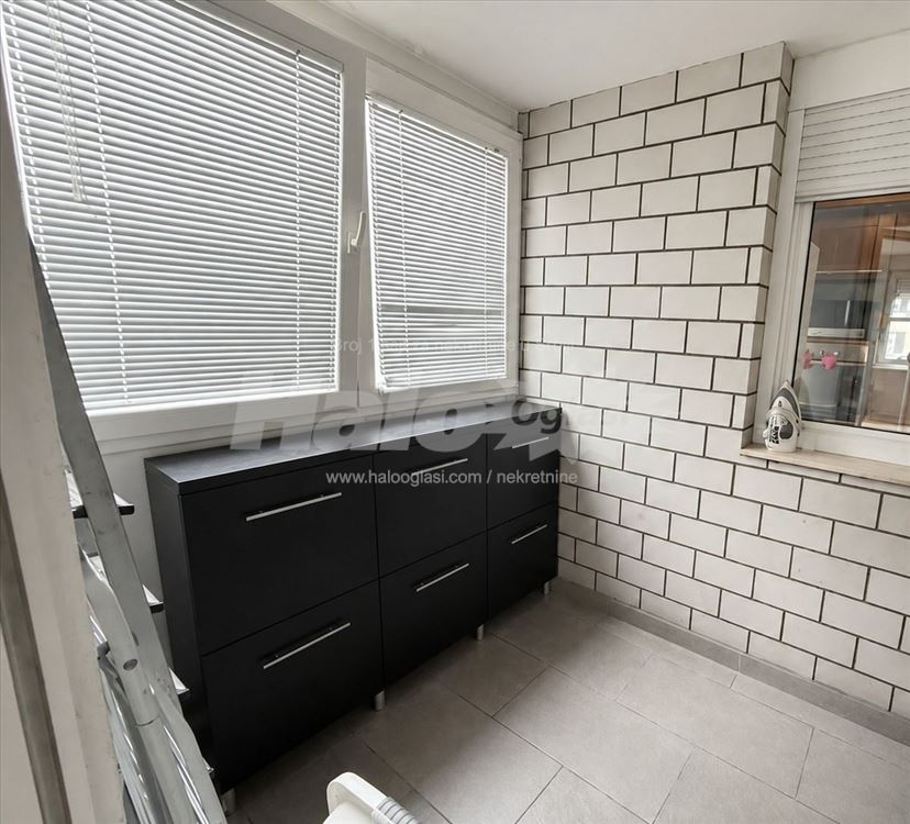 LUX trosobni stan 93 m² sa garažom – Autokomanda — 10