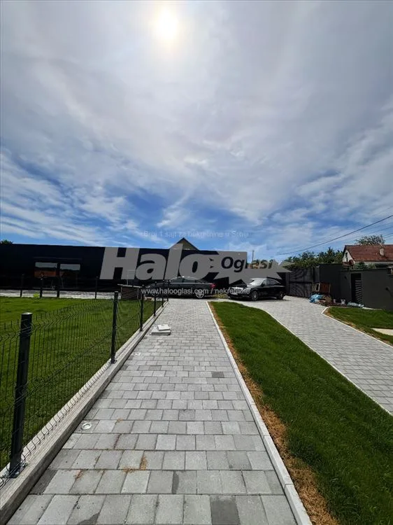 Lux vila sa bazenom i teretanom — 15