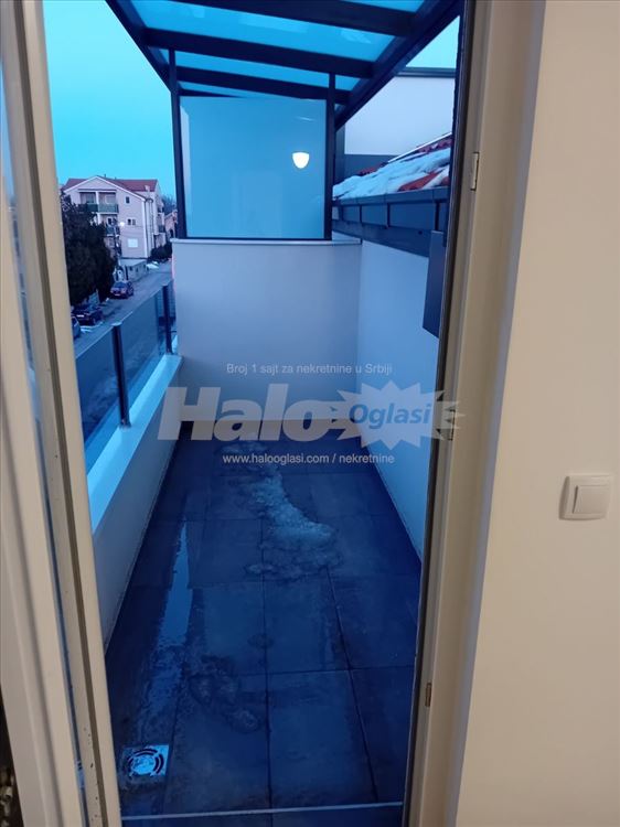 Lux, Zemun, Plavi horizonti, 2.0 stan — 3