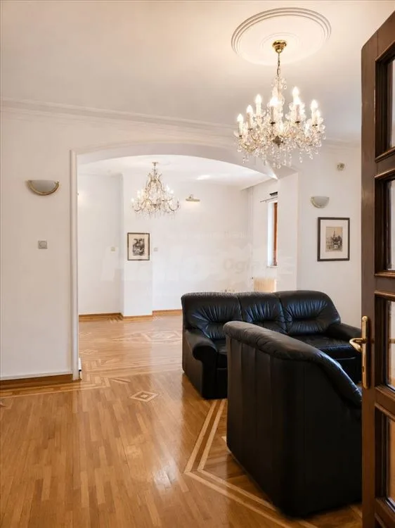Lux,u cenu uracunato grejanje i infostan — 4
