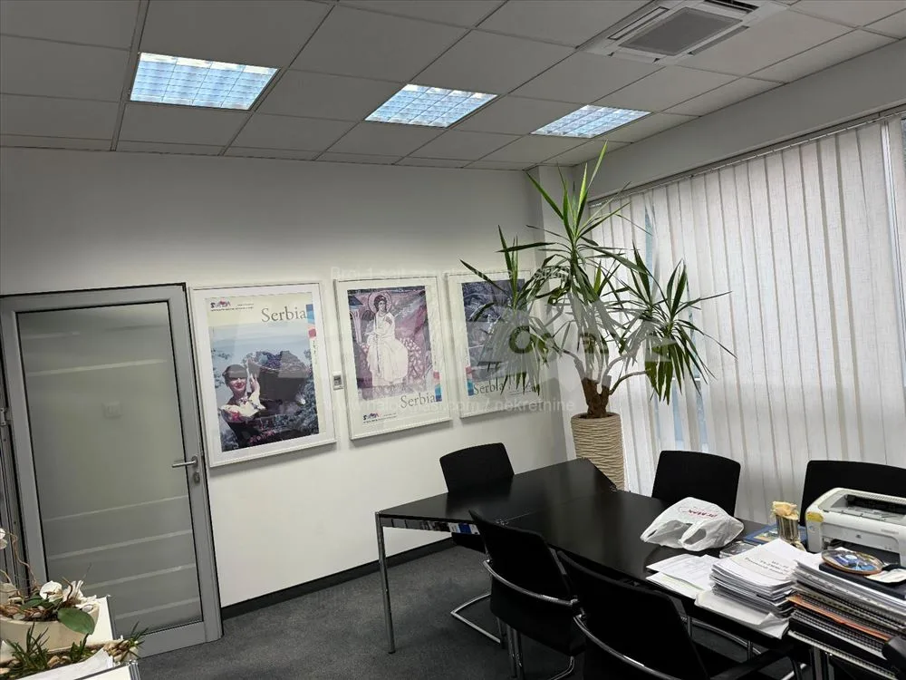M Business center, poslovni prostor 246m — 12