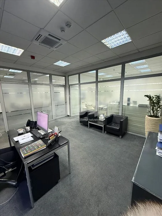 M Business center, poslovni prostor 246m — 13