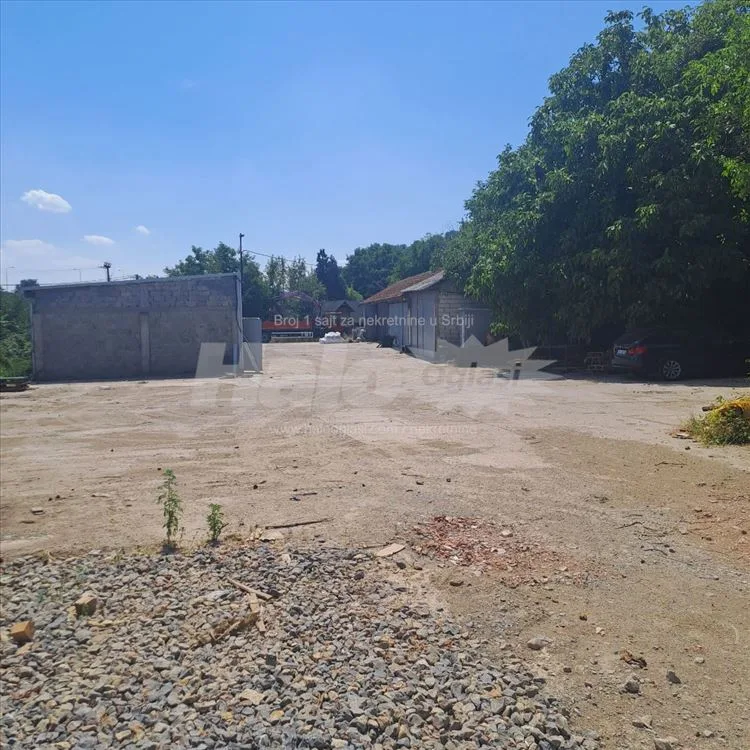 Magacin za izdavanje 160 m² — 2
