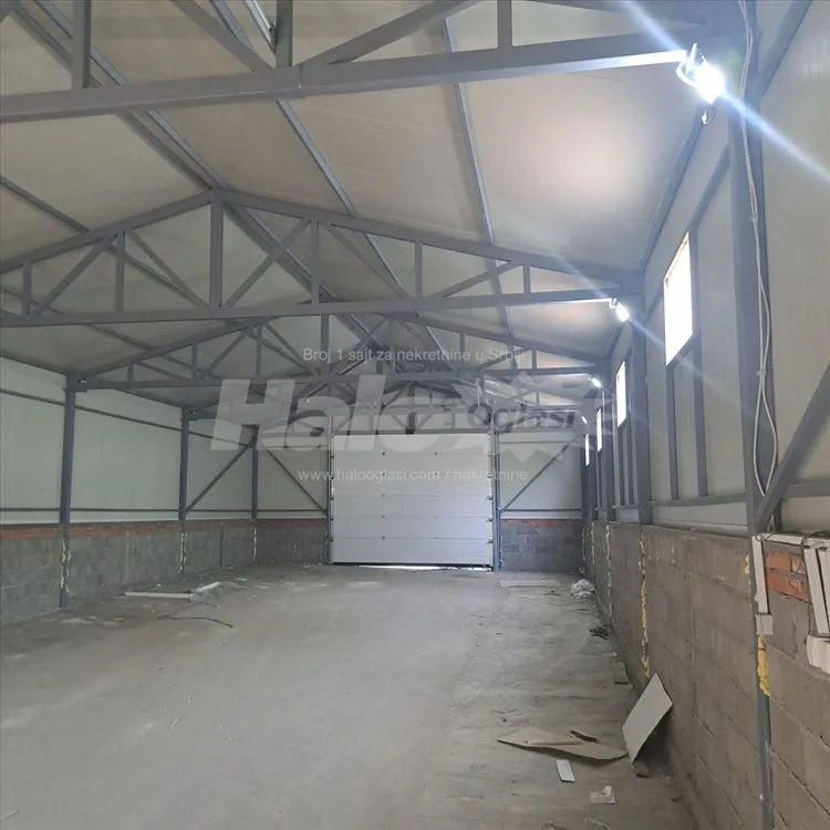 Magacin za izdavanje 160 m² — 3