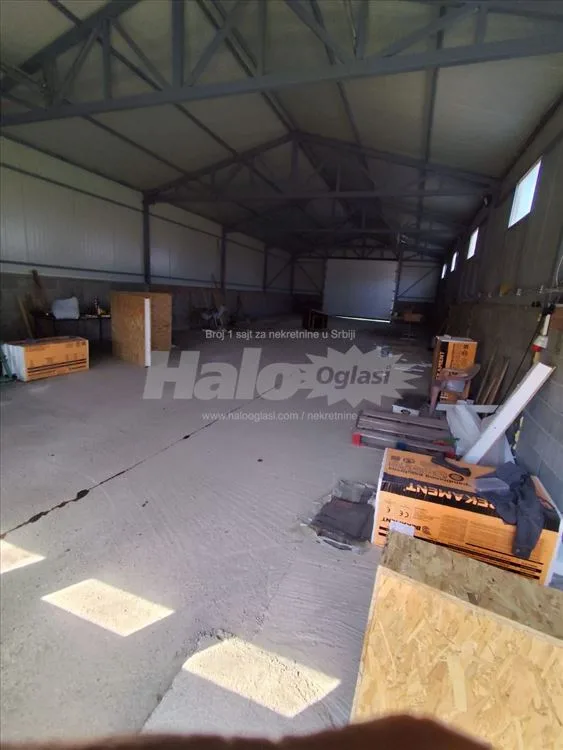 Magacin za izdavanje 160 m² — 5