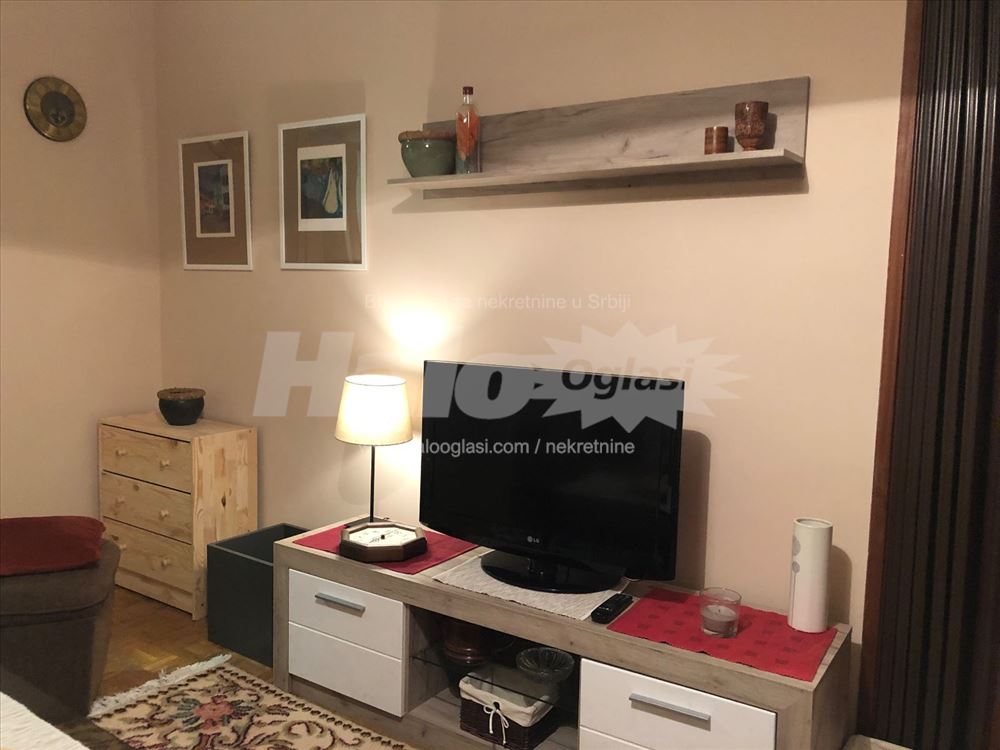 Medak 3, dvoiposoban, sunčan, prijatan stan! — 5