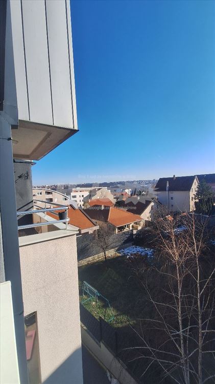 Medaković – kompletno namešten stan 45 m², terasa — 5
