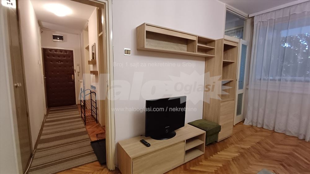 Medaković 2 namešten,2.0,50m2,CG,klima,1/5,terasa, — 5