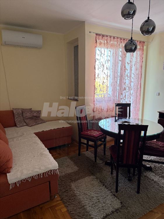 Medakovic 3 padina 32m2 — 2