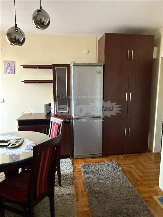 Medakovic 3 padina 32m2 — 5
