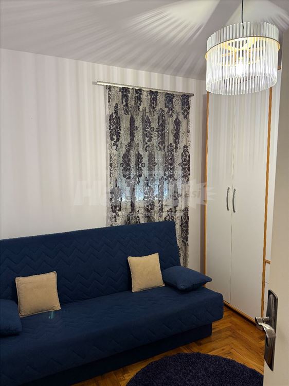 Medakovic 3 padina 32m2 — 8