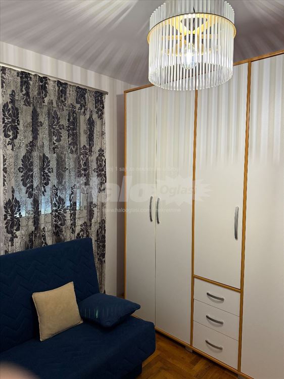 Medakovic 3 padina 32m2 — 9