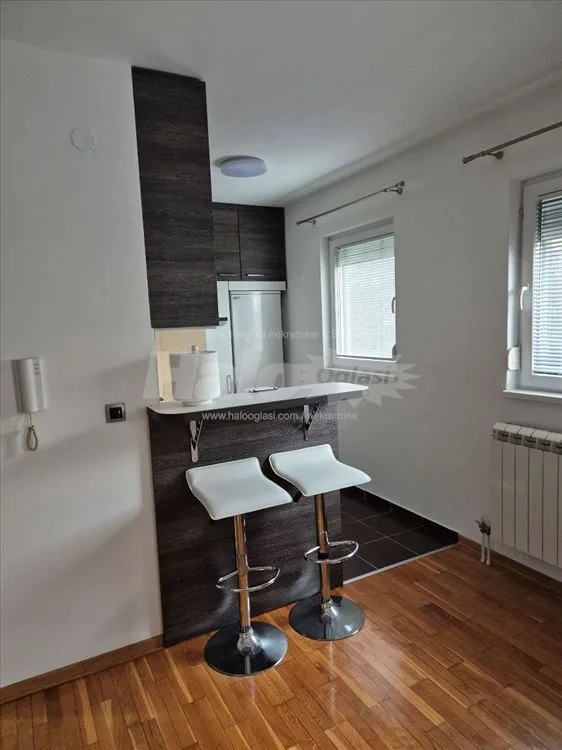 Miljakovac 1, moderno namešten stan — 4
