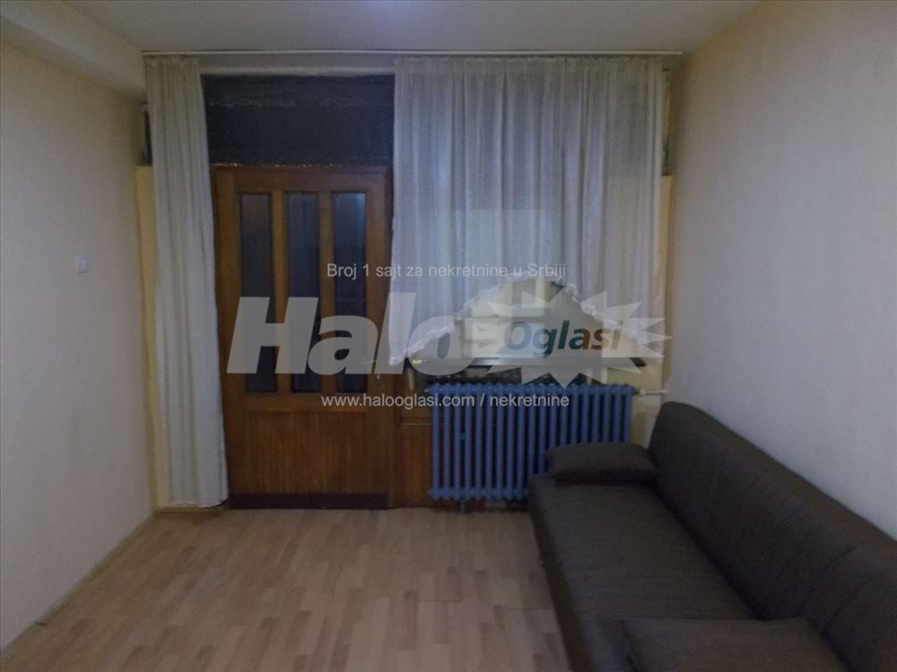 Mirijevo, kod pošte, garsonjera — 2