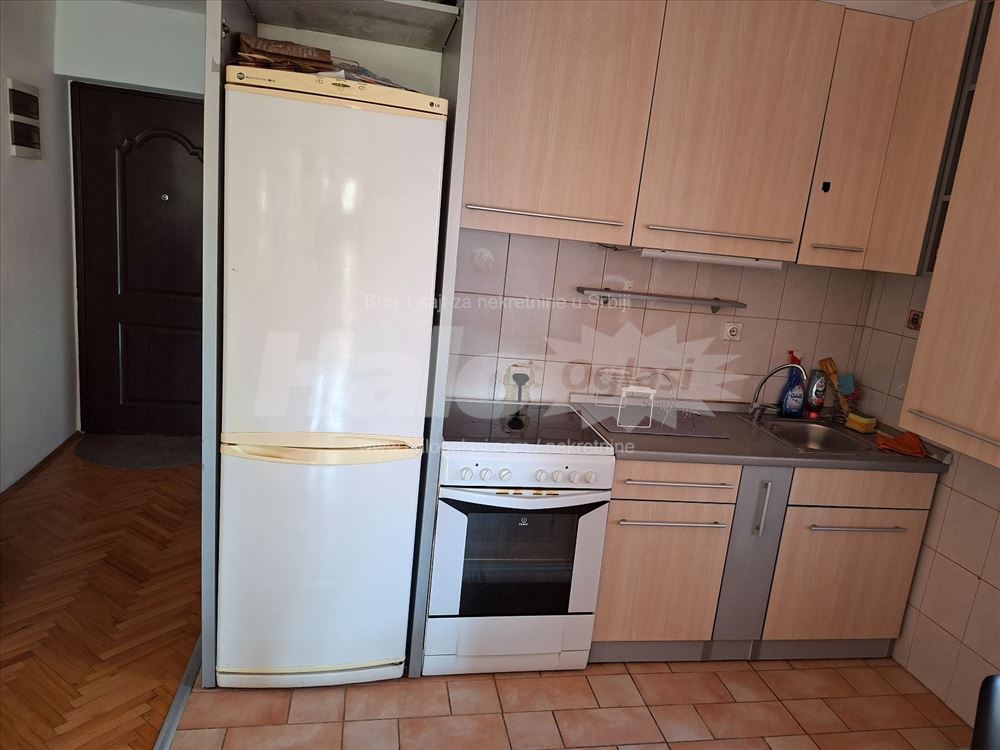 Mirijevo, odlična lokacija, namešten 3.0 stan — 5