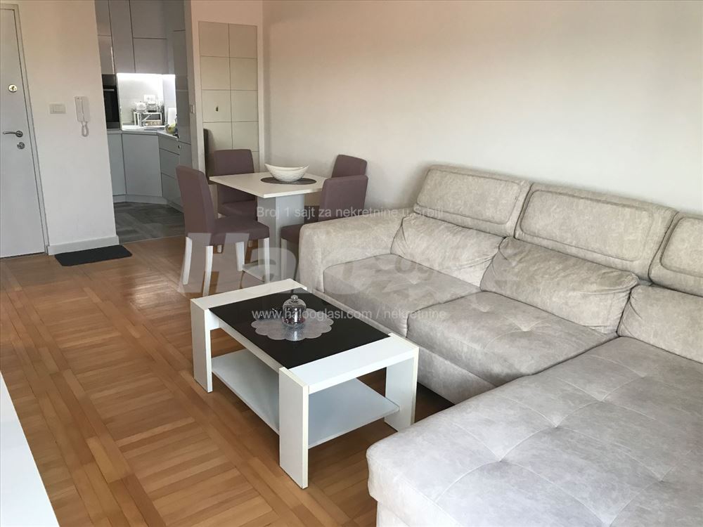 Mirjevo, Dolačka 18 — 2