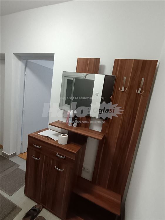 Moderan, kompletno renoviran stan 64m² sa 2 terase — 3
