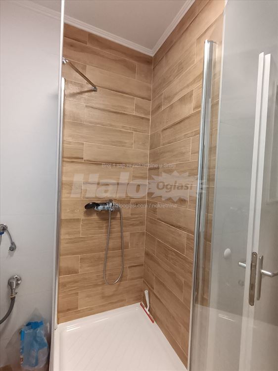 Moderan, kompletno renoviran stan 64m² sa 2 terase — 10