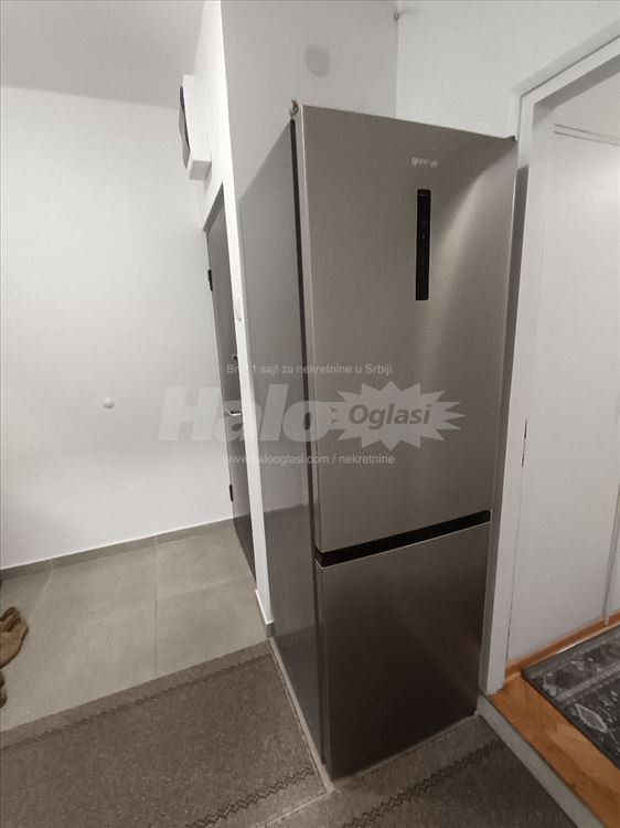 Moderan, kompletno renoviran stan 64m² sa 2 terase — 12