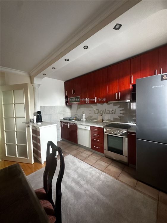 Moderan, nov stan 75 m2, FULL oprema-parking — 8