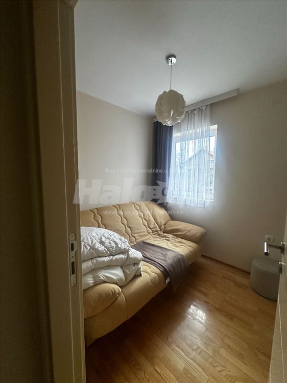 Moderan, nov stan 75 m2, FULL oprema-parking — 13