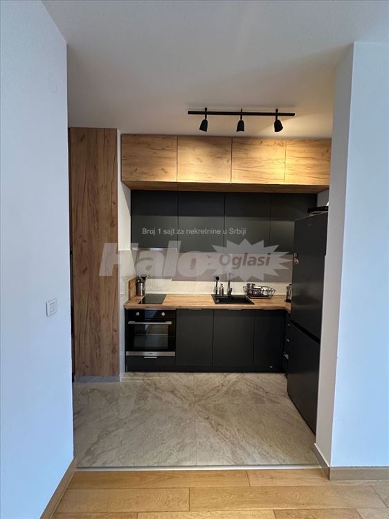 Moderan, topao,  sređen i opremljen stan - Vračar — 4