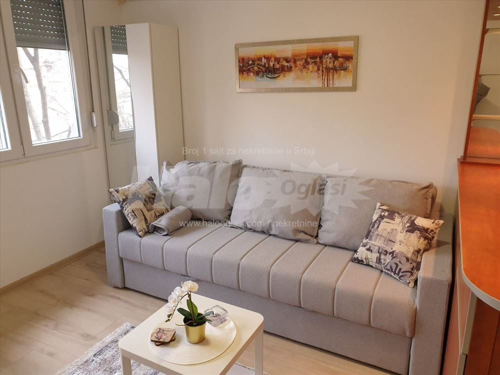 Moderna garsonjera 20 m² – Karaburma — 2