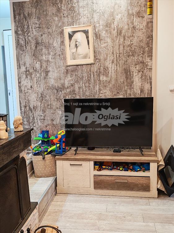 Moderna porodicna kuca na odlicnoj lokaciji — 9