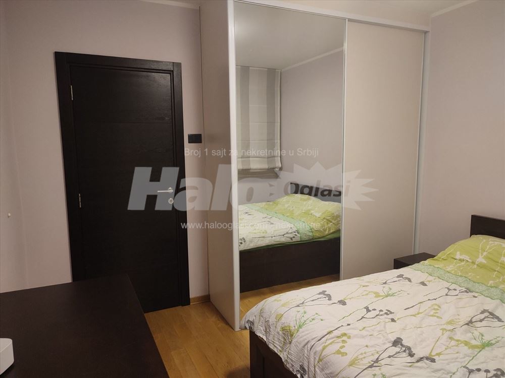 Moderno namešten stan 2.5 — 7