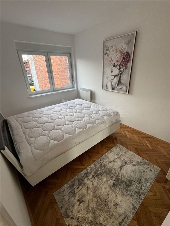 Moderno opremljen i funkcionalan 2.0 stan Cerak — 10