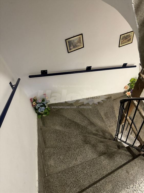 Moderno opremljen i funkcionalan 2.0 stan Cerak — 13