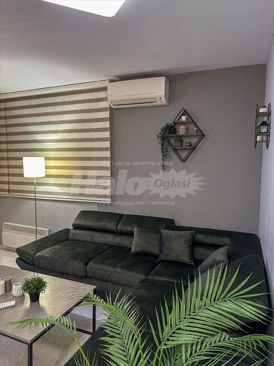Moderno opremljen stan / novogradnja — 2