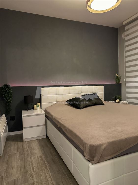 Moderno opremljen stan / novogradnja — 12