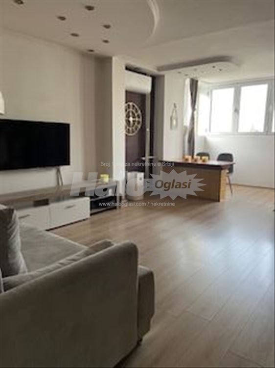 Moderno opremljen stan u 63. Bloku — 3