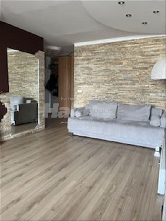 Moderno opremljen stan u 63. Bloku — 4